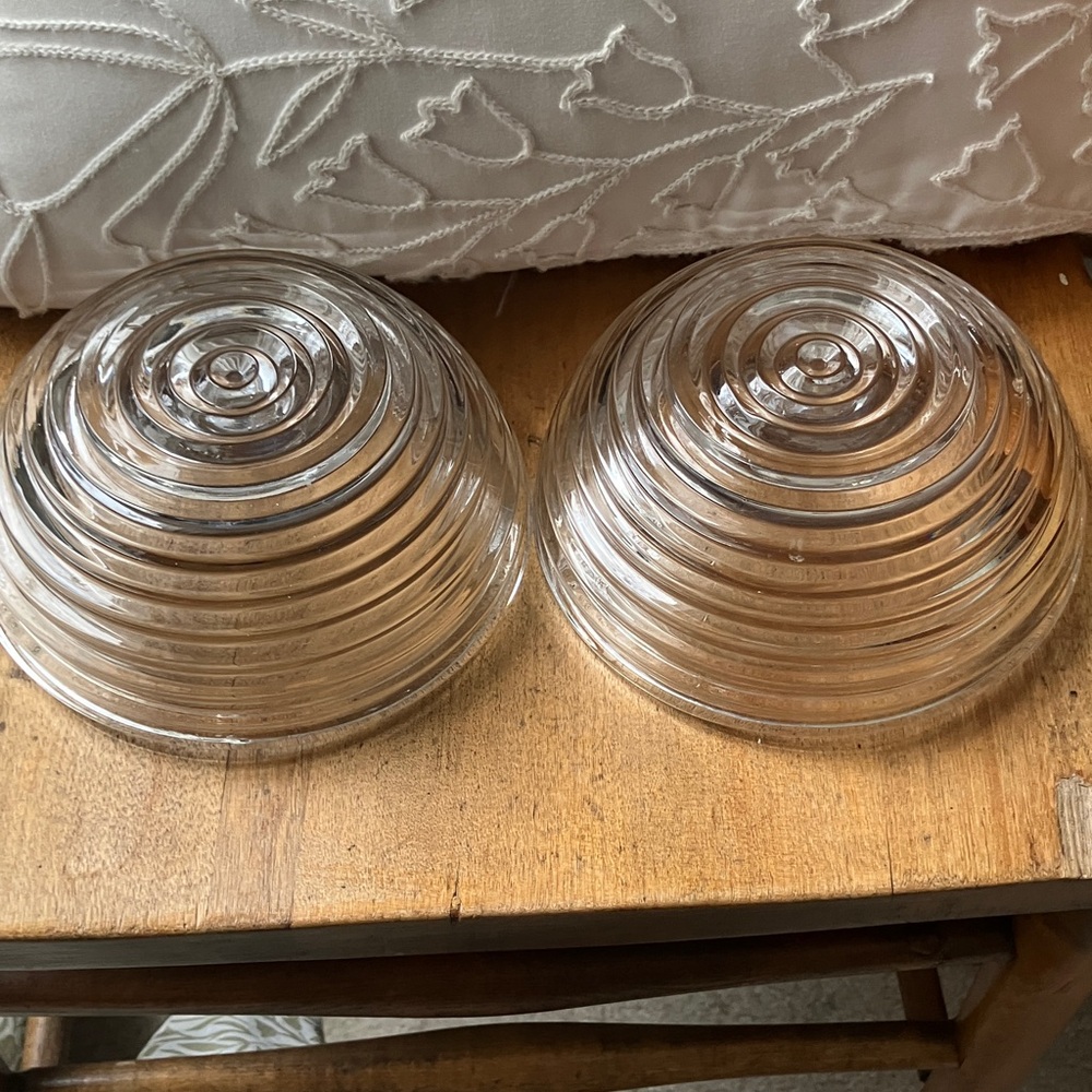 Set of Clear Glass Bowls Ribbed Design - Picture 6 of 8